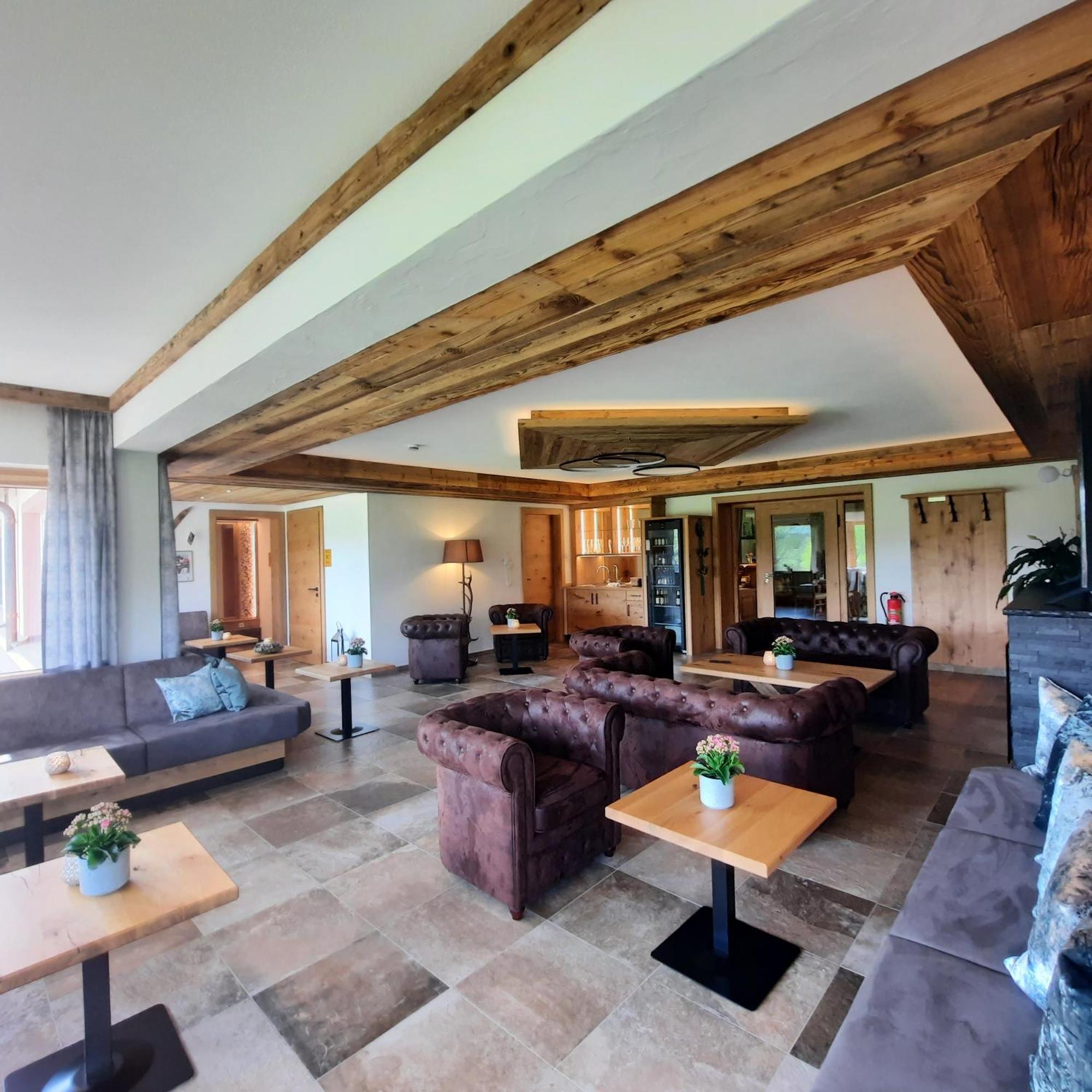Hotel Gasthof Jaegerhaus แซงค์ตปีเทอร์ ภายนอก รูปภาพ