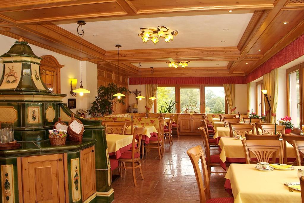Hotel Gasthof Jaegerhaus แซงค์ตปีเทอร์ ภายนอก รูปภาพ